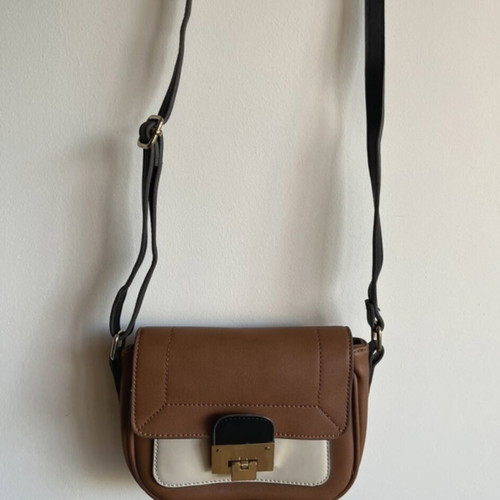 Accessorize crossbody bag used, black and beige