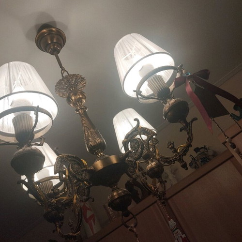 Bronze chandelier with 4 holders like new, vintage style