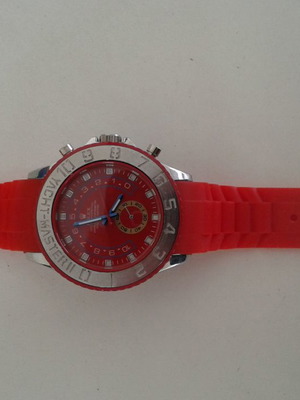 Women's watch used with silicone strap