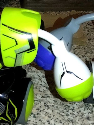 As Company Robobox δύο πολεμιστές μεταχειρισμένοι