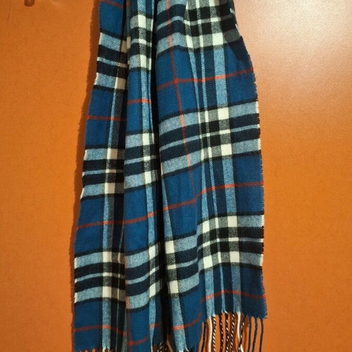 Scarf like new condition