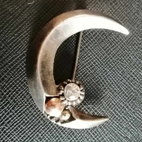 Silver pins used, set of 2 pieces 35 years old