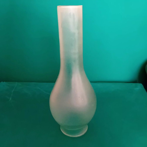 Lamp replacement glass like new, white satin/matte finish