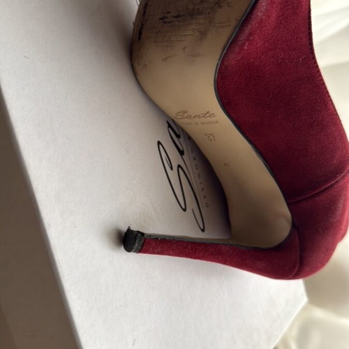 Sante Bordeaux Pumps No37 like new