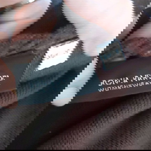 Πουλόβερ από μαλλί Bon'a Parte σαν καινούργιο, σοκολατί με χειροποίητες διακοσμήσεις