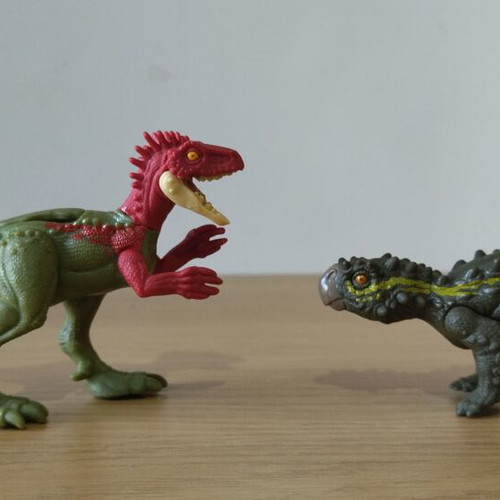 Jurassic World Eoraptor vs Stegouros action figures used set