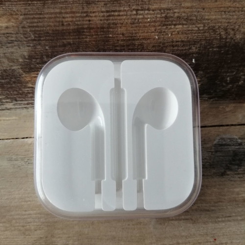 Apple Earpods case used without earphones