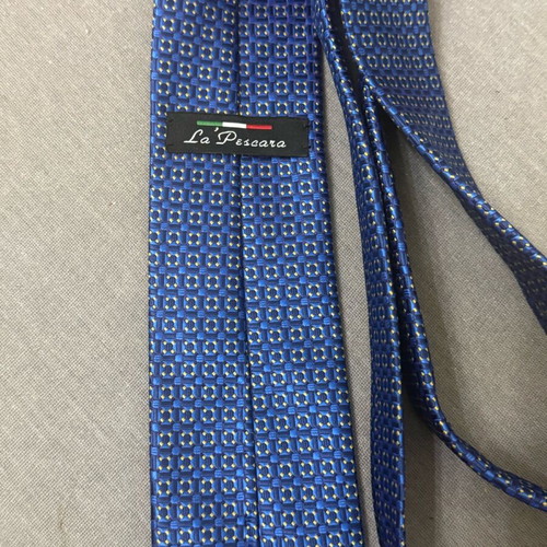 Blue tie like new