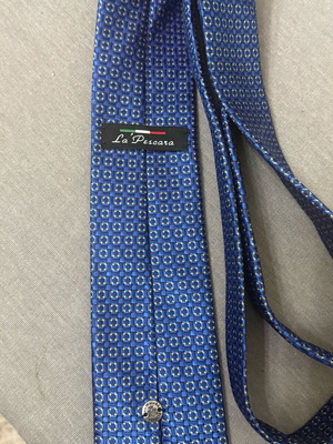 Blue tie like new