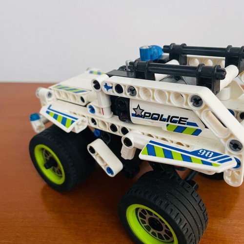 Lego Technic 42047 Police Interceptor like new with pull-back