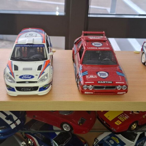 Car model collection 1:24 scale, 54 pieces, metal