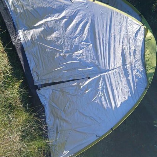 Campus tent like new with case and tools, 4-5 persons, waterproof