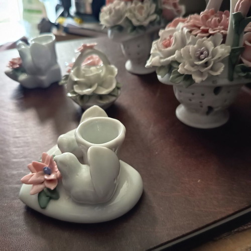 Porcelain rose set with resin flowers, like new