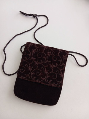 Velvet brown shoulder bag like new with embroidery and cord