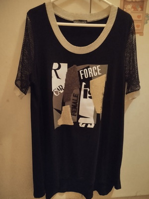 Black blouse with designs like new, size XXL