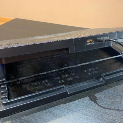 Factory N99 Cooling Pad for Laptop up to 17" with 2 Fans and Lighting like new