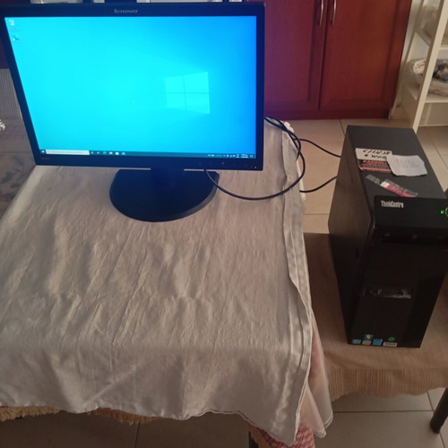 Lenovo ThinkCentre desktop with 22-inch ThinkVision monitor