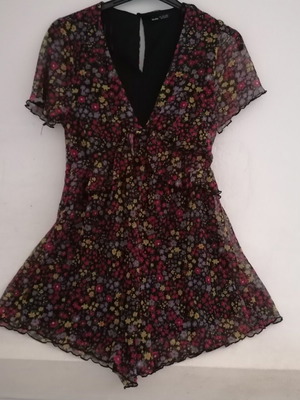 Bershka Floral Playsuit Jumpsuit like new, colorful