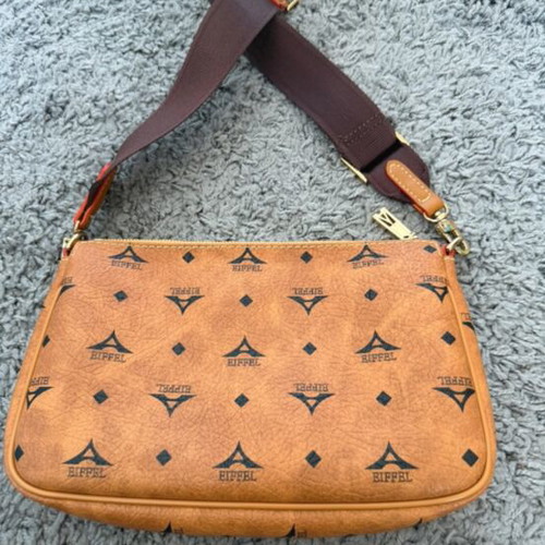 Eiffel crossbody bag like new, brown