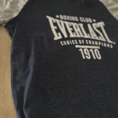 Everlast T-shirt καινούργιο, μέγεθος medium, γκρι και μπλε