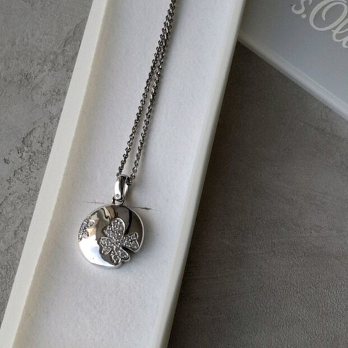 S.Oliver Clover Necklace new, 925 silver with rhinestones