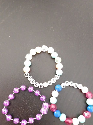 Children's bracelets like new, each separately