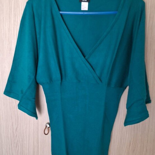 H&M women's blouse like new, green, size M