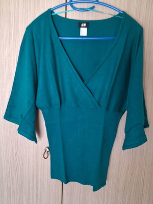 H&M women's blouse like new, green, size M