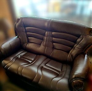 Δερμάτινος καναπές ιταλικού design 250€