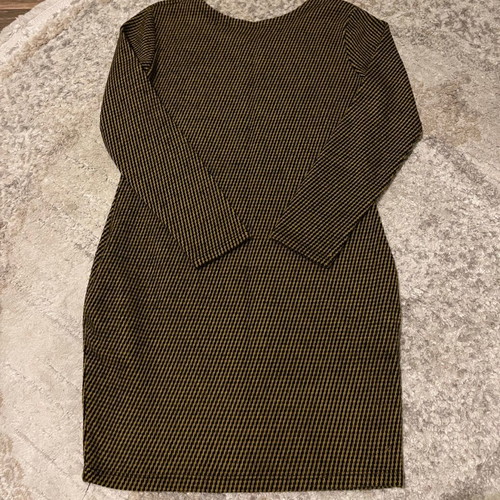 Women's checked dress with patches IG like new, beige and black