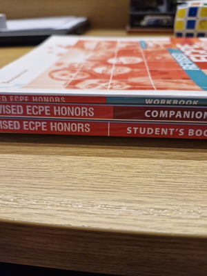 English books like new, sold individually