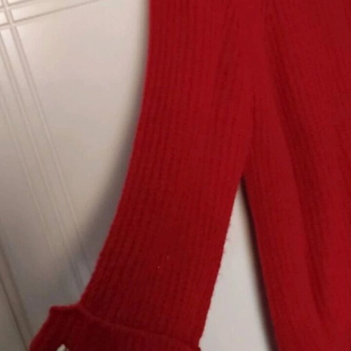 Red wool sweater like new, size M with bell sleeves