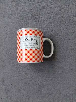 Marva porcelain mug like new, 350 ml capacity