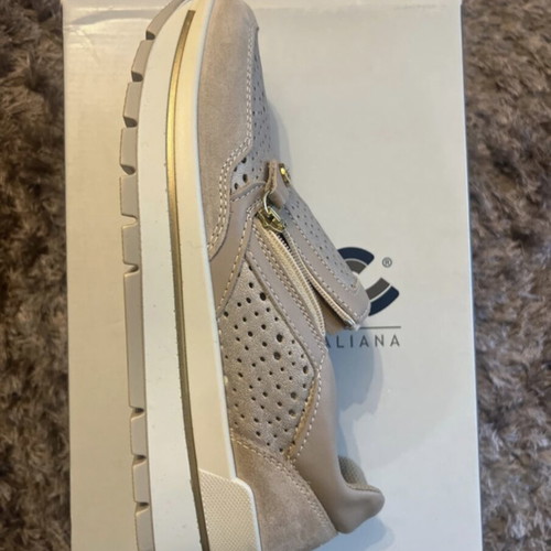 Imac anatomical women's shoes new, beige gold, size 38