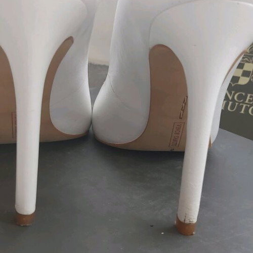 Vince Camuto Napa leather pumps size 36.5 used, white