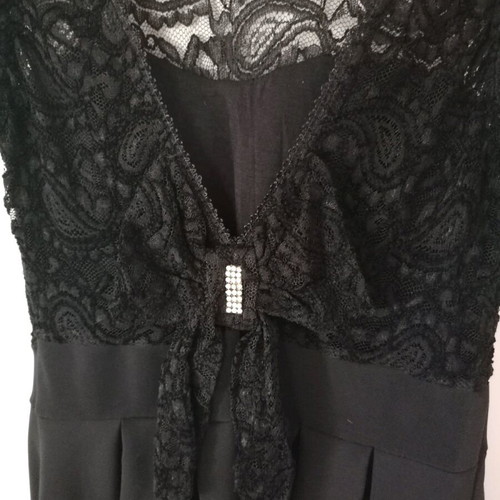 Lace dress black like new, size M