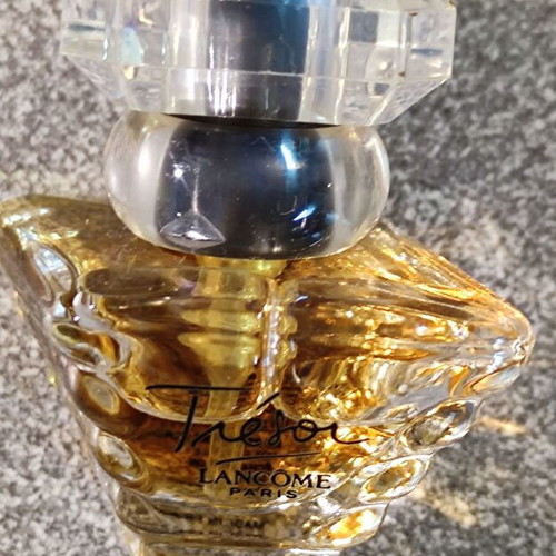 Tresor Lancome Eau de Parfum miniature 5ml like new, tester
