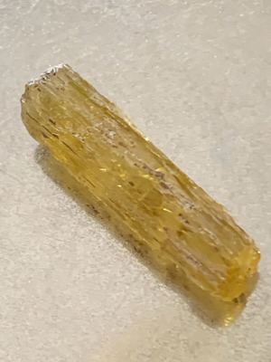 Natural Heliodor gemstone crystal cylindrical 16 cts new