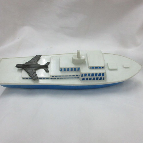 Plastic Aircraft Carrier Toy 70s Greek Made 30cm like new
