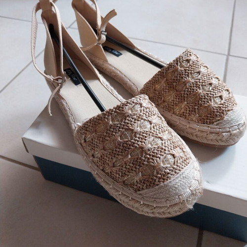 Espadrilles beige size 38 new with ankle strap