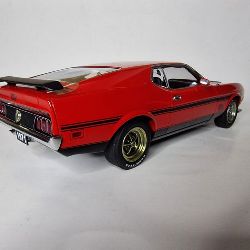 Autoart Millennium 1971 Ford Mustang Mach 1 Fastback Red LE 1:18 scale new