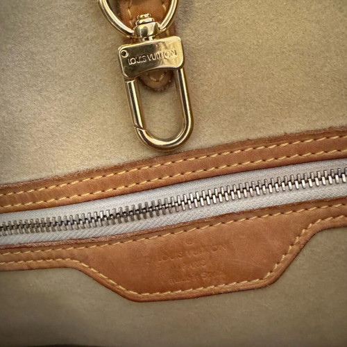 Louis Vuitton Damier Azur Canvas Hampstead MM shoulder bag used