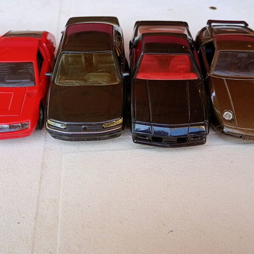 Collectible toy cars like new, pack