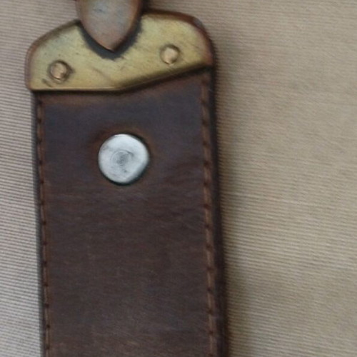 Leather keychain BP vintage used, brown