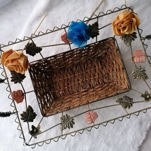 Decorative basket like new