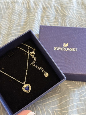 Swarovski μενταγιόν καρδιά με μπλε ζιρκόν