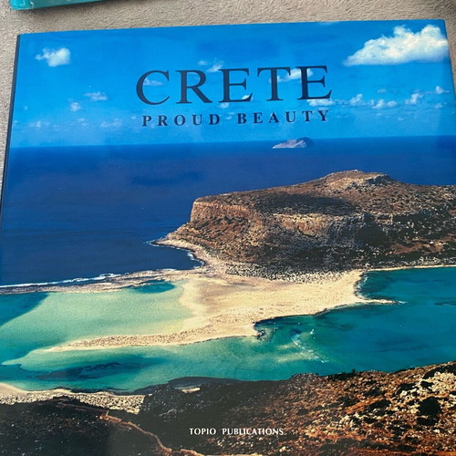 Crete Proud Beauty book like new