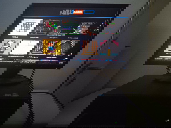 Персонализирано ретро гейминг на Lenovo ThinkCentre M70e SFF