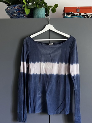 Free People long sleeve t-shirt refurbished, blue and white, cotton, size M