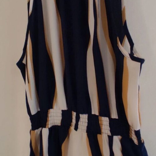 Emery Rose summer dress like new, elastic waist, knee length, white and blue